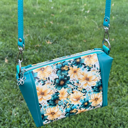 The Original Crossbody Pattern