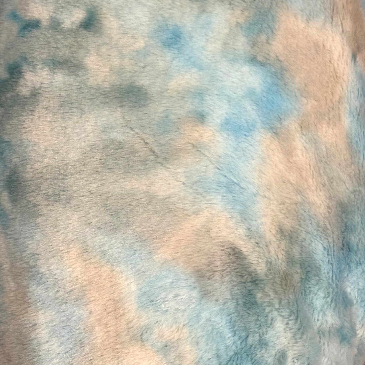 Plush fabric tie dye blue/gray